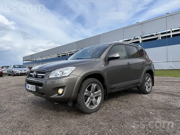 Toyota RAV 4 - 1