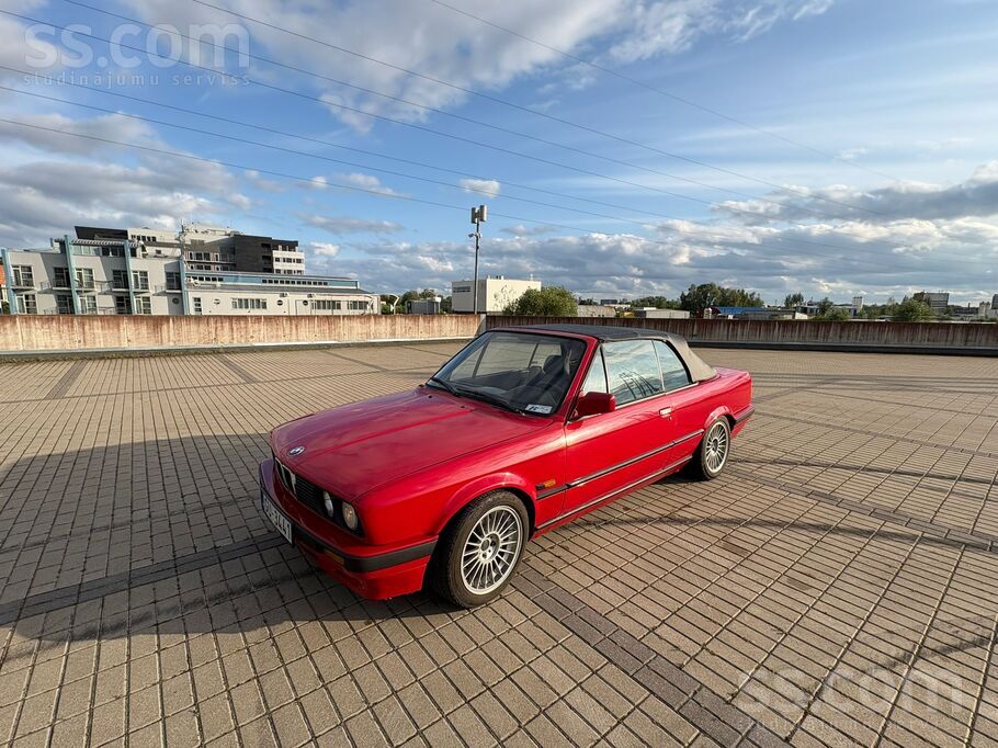 BMW BMW E30 318i ar m20b25 dzinēju, Hellrot krāsa(2gad