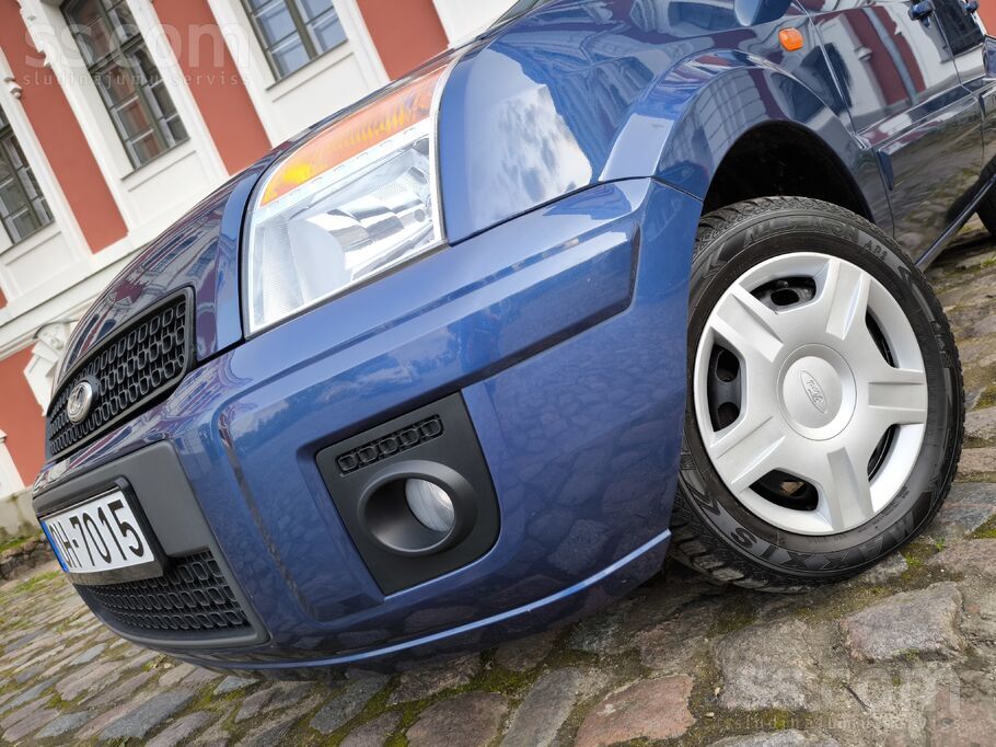 1.4i benzīns , Tikko no Vācijas , Hečbeks. 
Ford Fusion, 59Kw/80Zs. 
Latvi