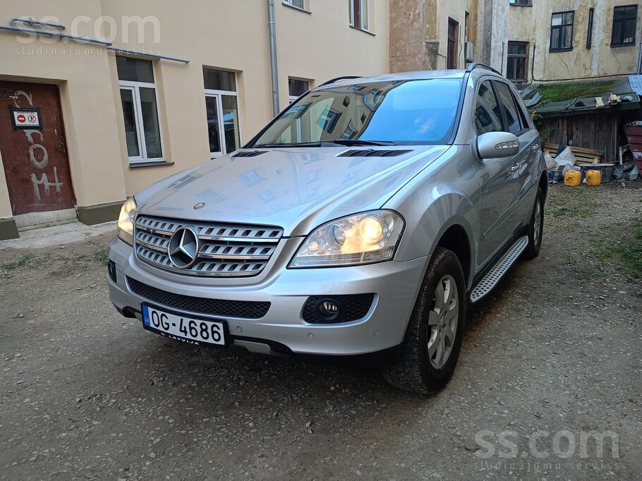 Продаю ml280, только что из Бельгии, очень хорошее состояние, в комплекте 2