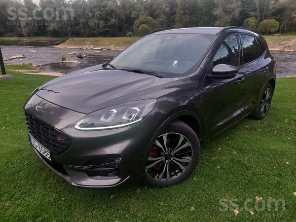 Ford Kuga pilnais St-Line. Tikko ievests no Vācijas. Plug-in hibrīds, ar ies
