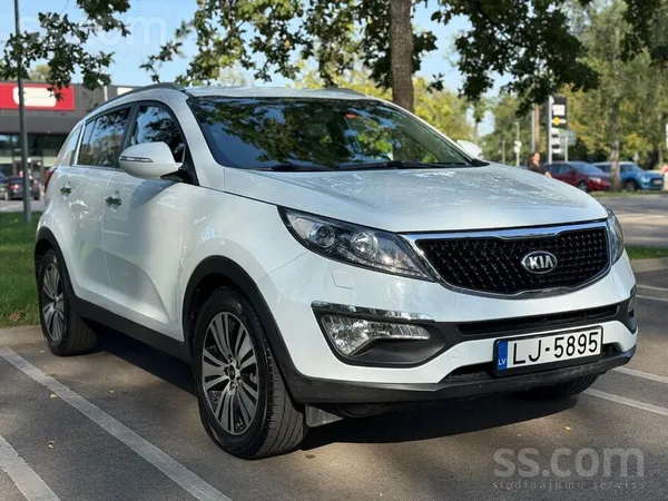 KIA Продаю или меняю в комплекте зимняя резина с диска