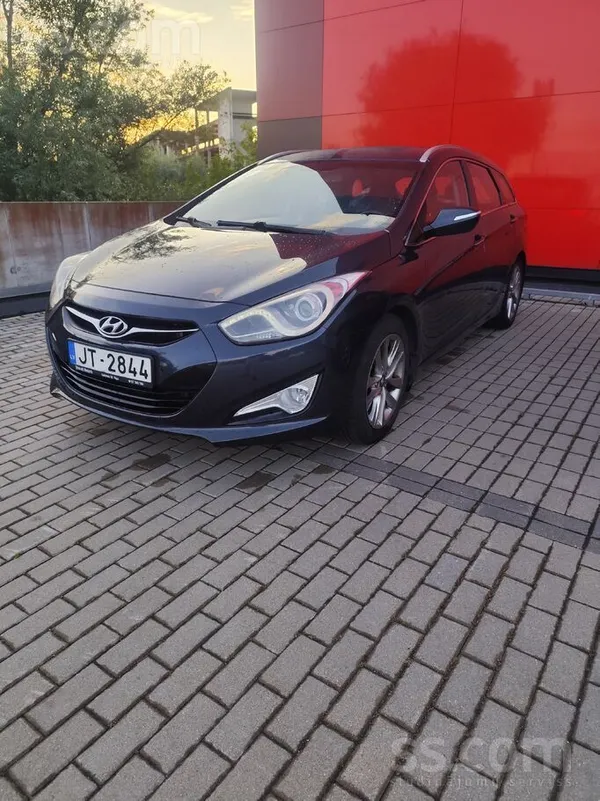 Hyundai i40 100kw. В хорошем состоянии. Было сделано большое ТО двигателя за