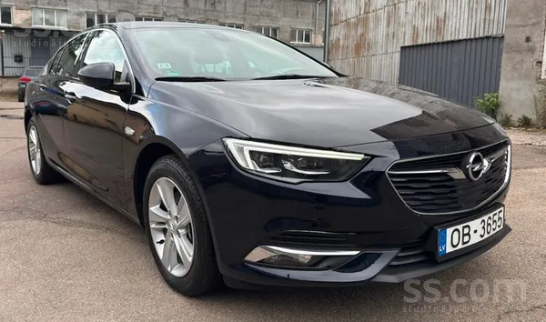 Opel Pilnīgākā no iespējamām komplektācijām, ar reālu n