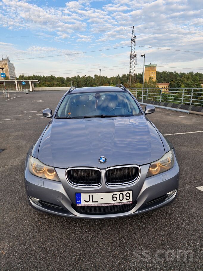 BMW Pārdodu koptu BMW 318 (E91). Regulāri veiktas apko
