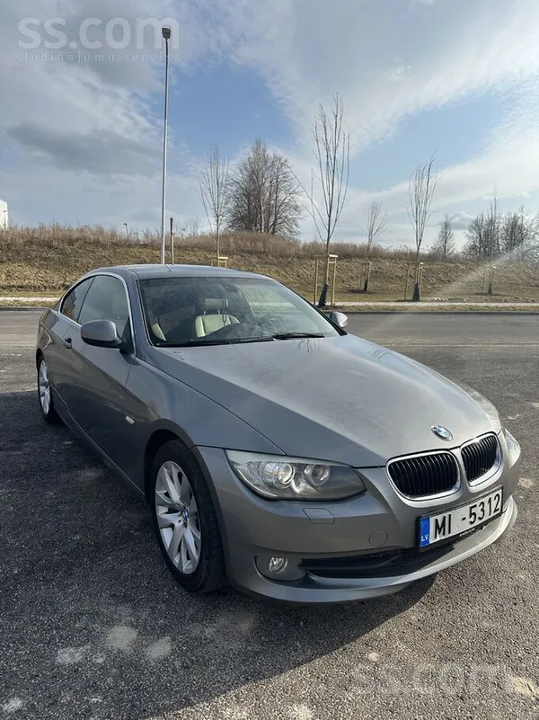 BMW Pārdodu 2010. gada BMW 320, 2.0 dīzelis. Pārdod pa