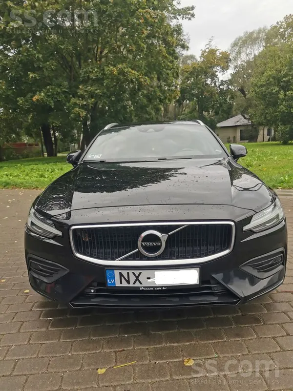 Volvo Pārdodas: