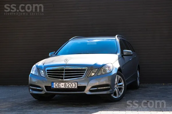 Mercedes E200 2012. gada, 2.2 dīzelis ar manuālo ātrumkārbu. 

- A/c;
- K
