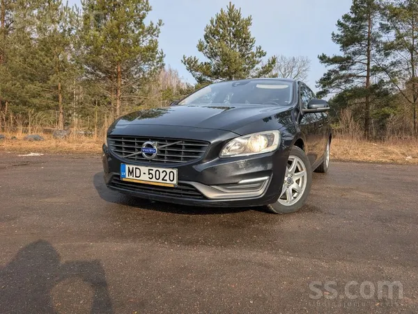 Volvo Volvo V60 ar svaigu tehnisko apskati (0 vērtējums)