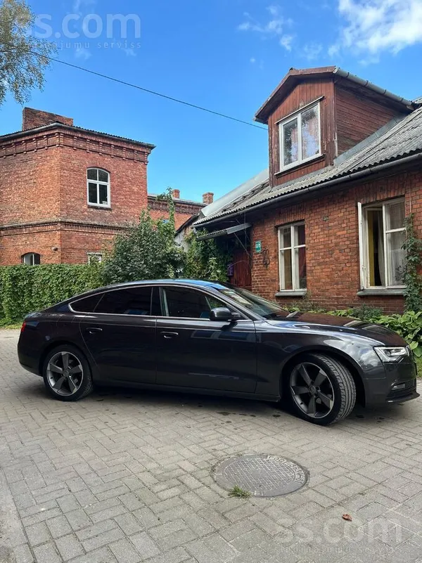 Audi Pārdodu Audi A5 Sportback. 