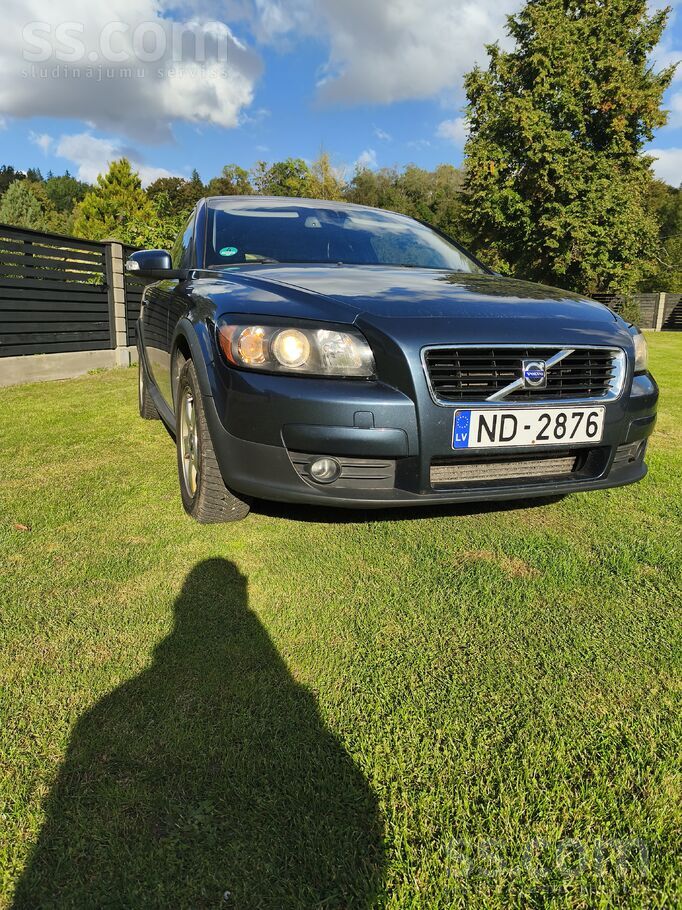 Volvo Auto ideālā stāvoklī. Jaunas M+S Marshal riepas. P