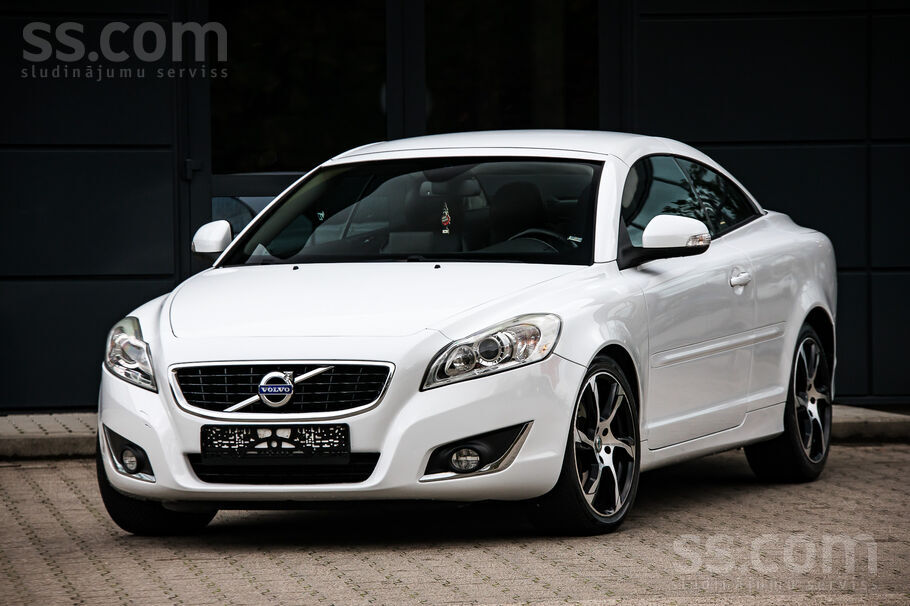 Volvo Volvo C70 2.0D D3 5 cilindru motors. 