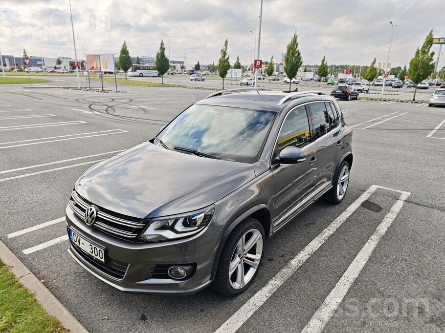 Volkswagen WV Tiguan / R-Line / 2.0 Tdi / 4 Motion / Ļoti lab