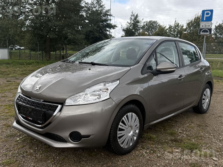 Tikko ievests – Peugeot 208 (2013)
1.2 benzīns
Pārdod ekonomisku un uzti