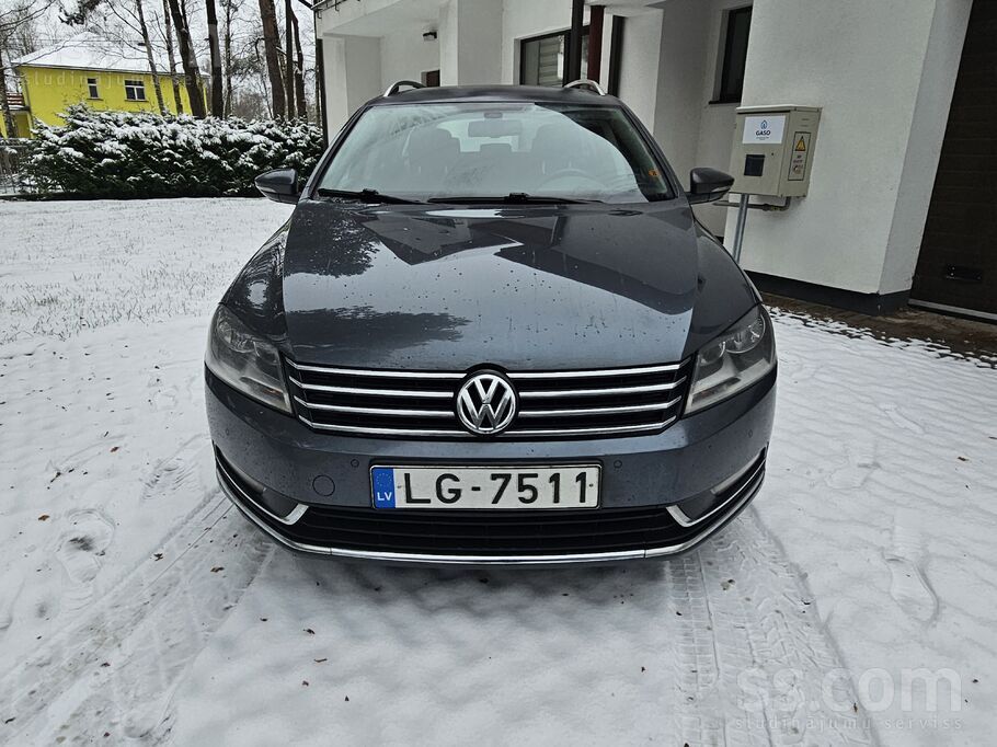 Pārdod VW Passat B7 universāls,
- Labais 1.6 Tdi Bluemotion,
- Mehānis