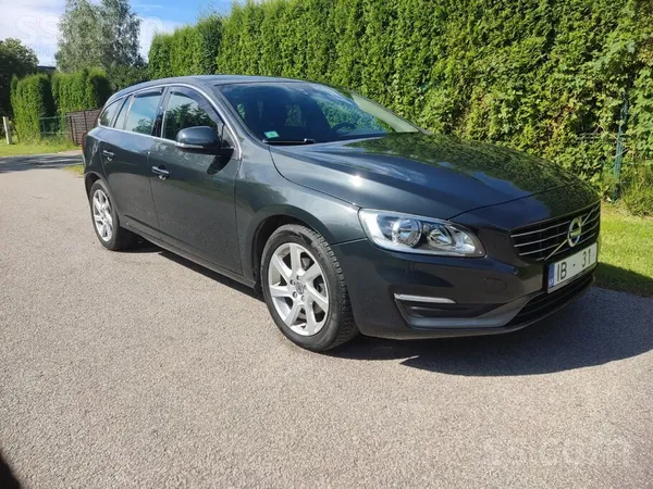 Volvo Pārdod Volvo v60 labā tehniskā un vizuālā stāvoklī