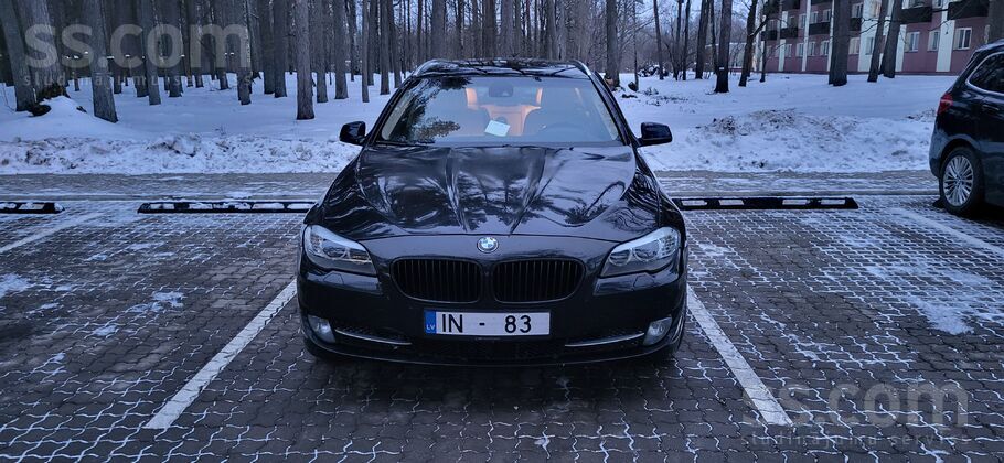 BMW Bmw 520d f11 2011 год. Пробег 415000.