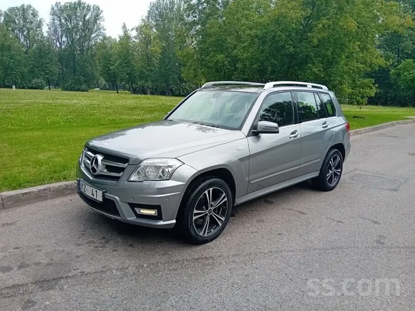 Mercedes В хорошем состоянии. 2 ключа.