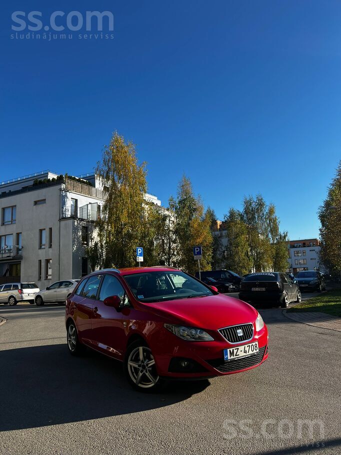 Pārdodu Seat Ibiza 2011.gads, auto labā tehniskā un vizuālā stāvoklī, visas