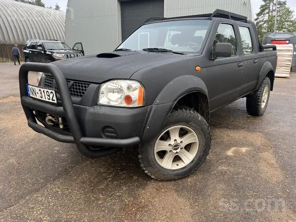 Nissan Pārdodu uzticamu un rūpīgi uzbūvētu Navara, kas bū