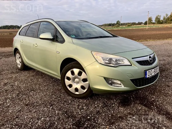 Opel Auto no Vācijas, pirkts oficiālā izsolē. 