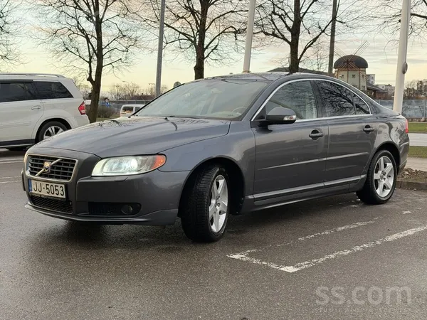 Volvo Pārdodu savu Volvo S80 D5 136kw manuāli jo esmu de