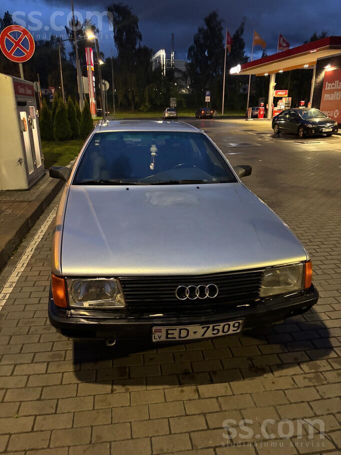 Labdien, pārdodu Audi 100. Nopirku no opja, kurš 20+ gadus brauca ar šo auto