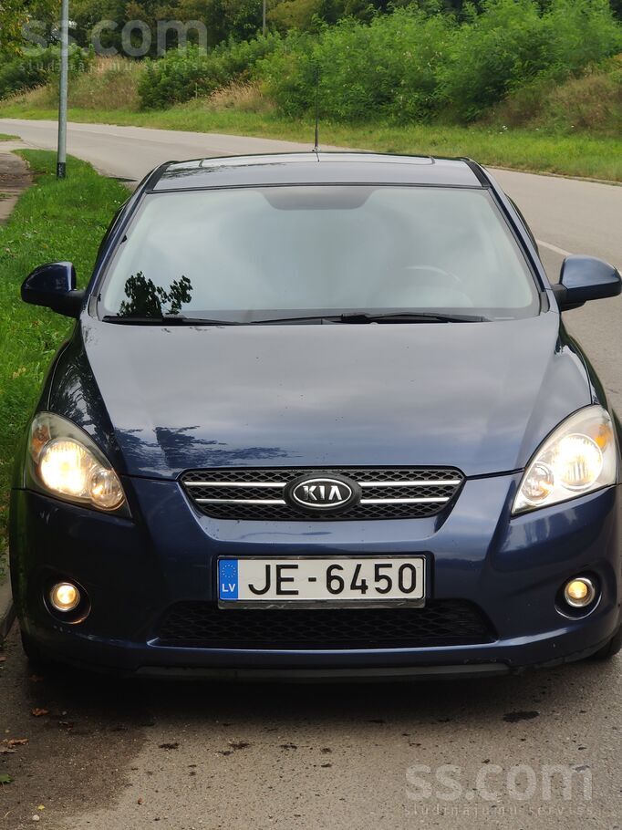 KIA Продается Kia Pro Ceed 2.0l дизель, без сажевого ф