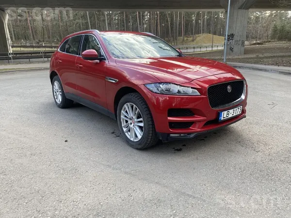 Elegants, drošs un dinamisks premium Suv ar pilnpiedziņu un klasisku Jaguar