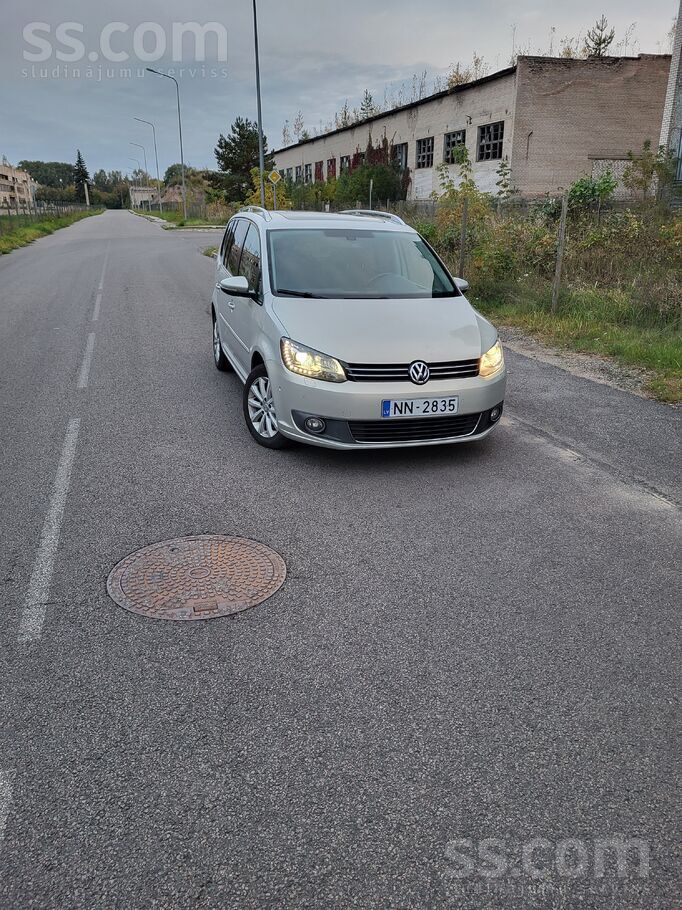 Volkswagen Pārdodu ģimenes 7-vietīgu auto, Alcantara salons, 