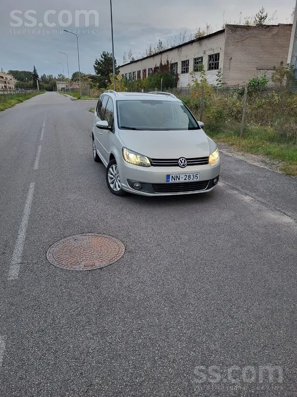 Volkswagen Pārdodu ģimenes 7-vietīgu auto, Alcantara salons, 