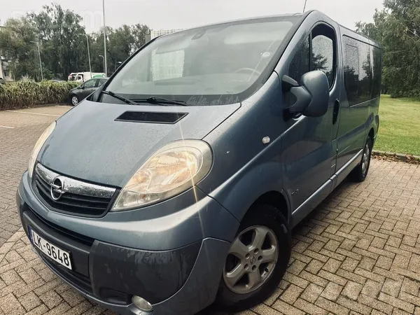 Opel Vivaro - 1