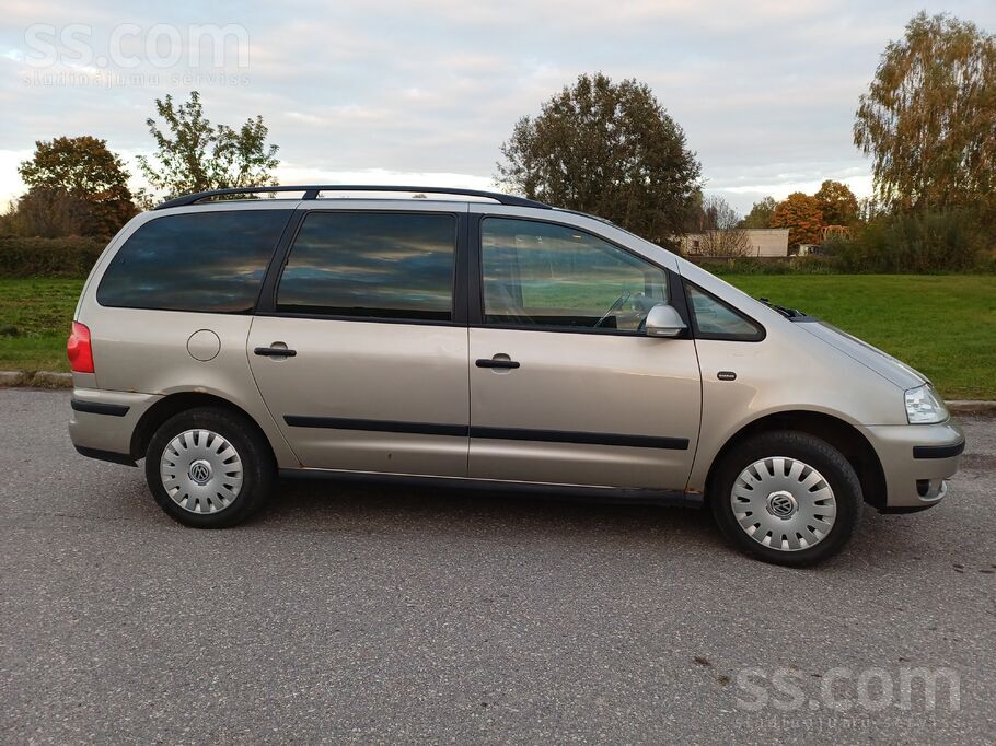 VW Sharan, gaiši brūna, 2009.g. , 1, 9L Tdi, (85 kW) nobraukums 274 888 km
