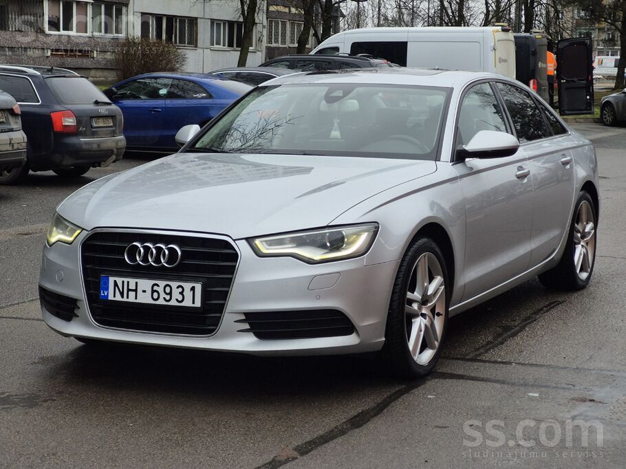 3.0Tdi Automāts, Sedans, Ar lielisku komplektāciju.
Bixenons, Led.
Navig