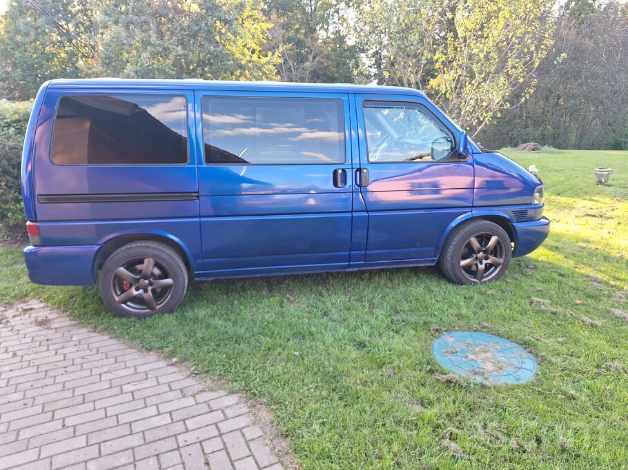 Volkswagen 111Kw, 2, 5Tdi. Mašīna ļoti labā stāvoklī. tiek li