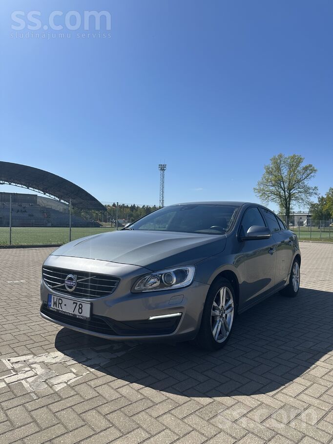 Tiek pārdots Volvo s60 2017 gada
Auto 2023 gada tika ievests no Nīderlande