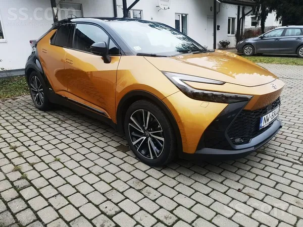 Toyota Viens Īpašnieks, Awd, (200z. s. hibrid)cena ar Pvn