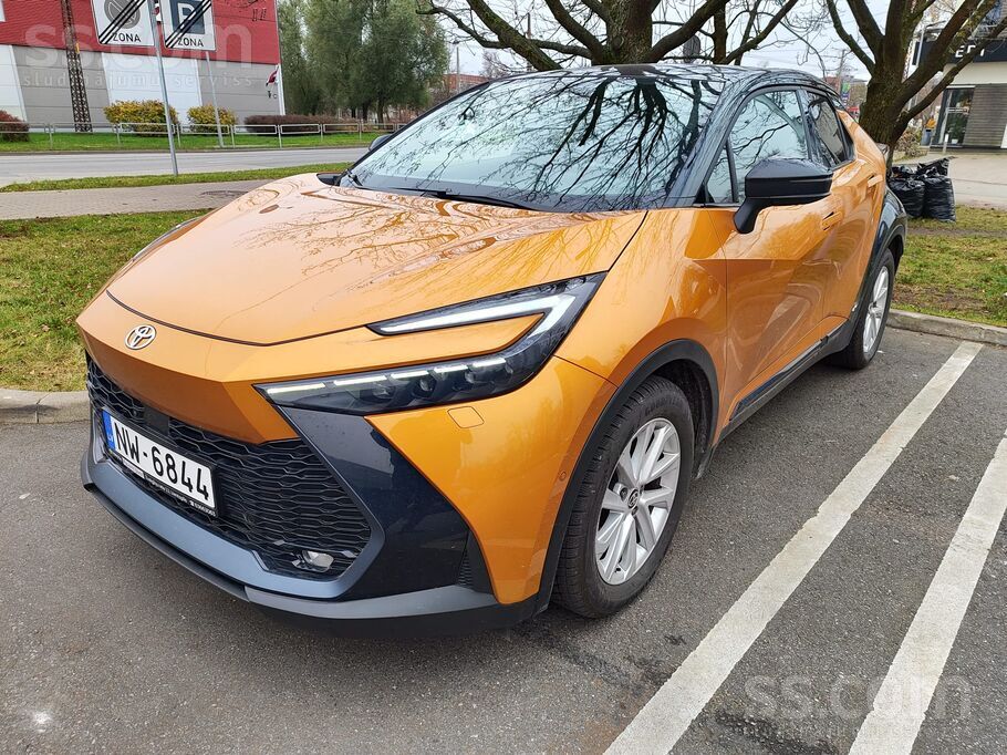 Toyota Viens Īpašnieks, Awd, (200z. s. hibrid)cena ar Pvn