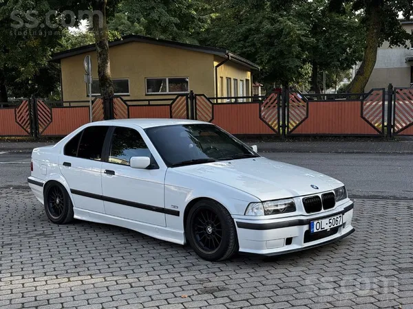 BMW Alpinweiss Iii BMW e36 3.0d, 135kw, m57d30 - dzinē