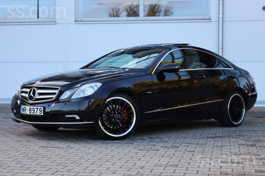 3.0d, 170kw, Harman Kardon audio, atpakaļskata kamera, panorāmas lūka, el. r