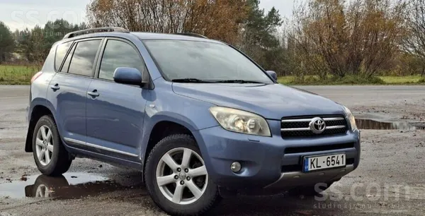 Pārdošanai ļoti labs auto ar patīkamu patēriņu un ietilpību. Apskate līdz 03