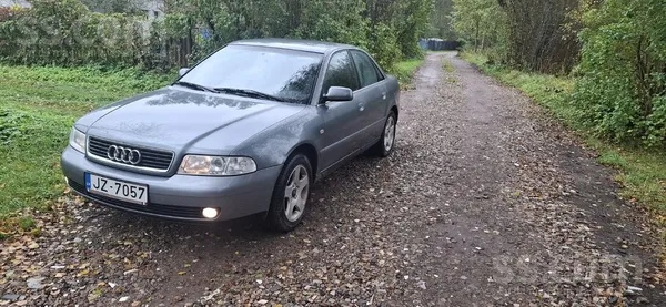 Audi Продам Audi A4 1.8 бензин, 2001г. Машина в хорошем