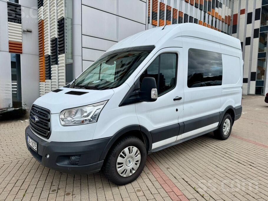Ford Pārdod Ford Transit 2015. gads, kravas buss.