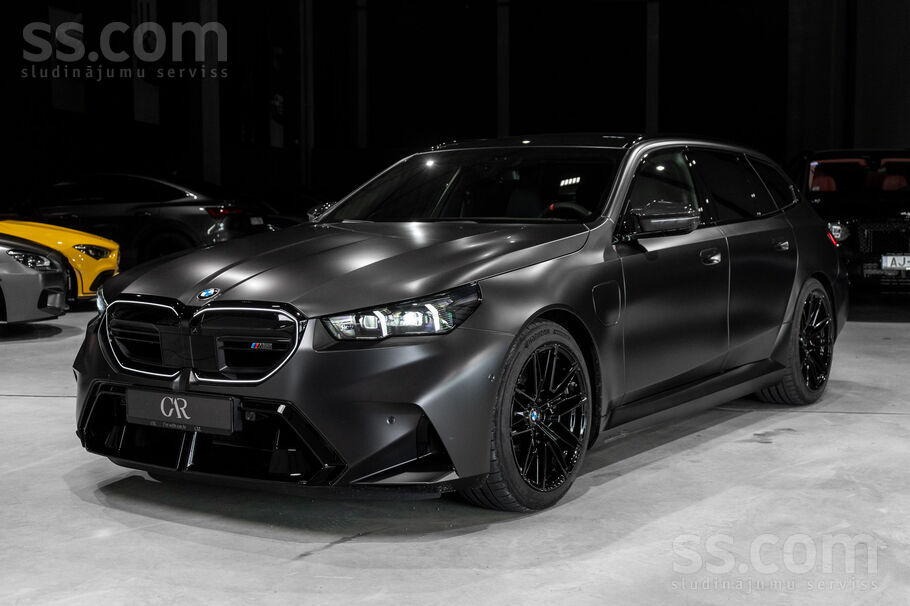 Pārdod Jauno BMW M5 Touring xDrive (G99) Plug-in Hybrid, Frozen Deep Grey II