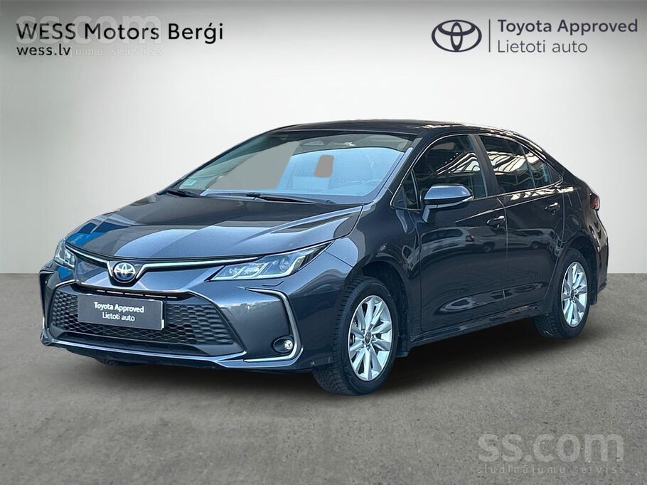 Praktiski jauns auto ar garantiju un bezmaksas palīdzību uz ceļa. Ziemas un