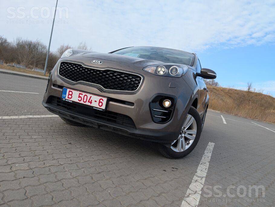 Latvijā nav lietots, 1.6 benzins 97kw, 7.5 l/100km vidējās patēriņš, ļoti la