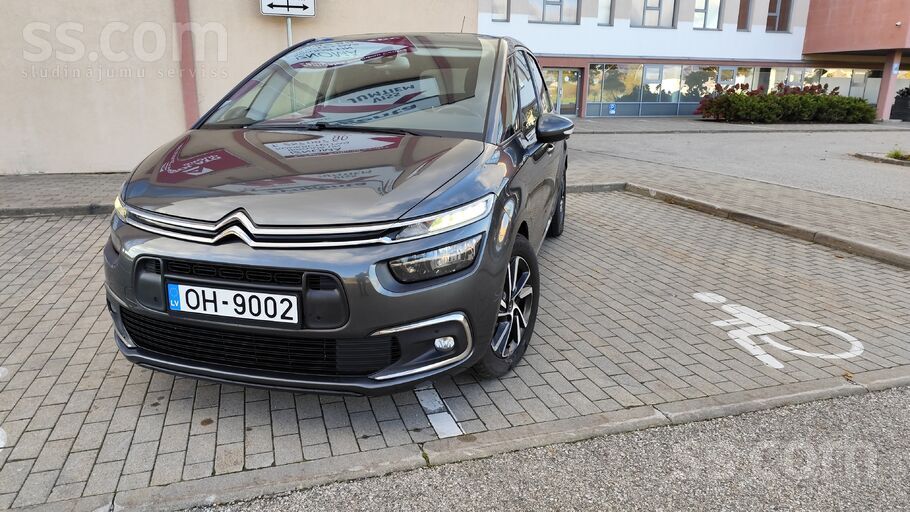 Automats Tiptronik (nav robots. ). 16.D 88 KW.
Ekologija uz vietas.
Main