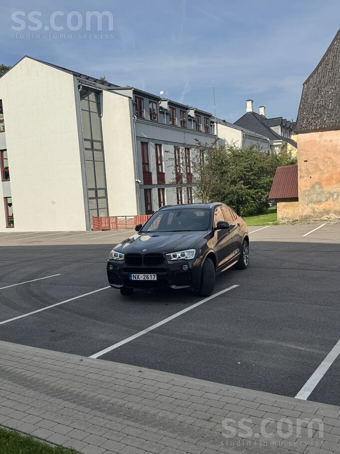 Pārdodu Bmw X4 M-Pack 3.0d 190kw. Labā tehniskā un vizuālā stāvoklī. Melnie