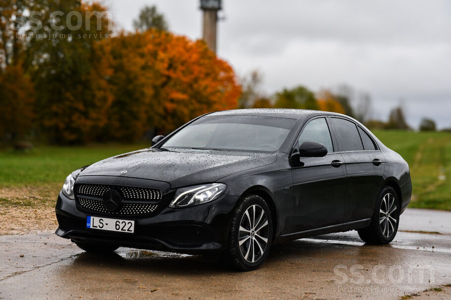 Pārdodu savu Mercedes Benz E300 DE, Plug-in Hybrid, 2019.gadā. Dīzelis 2.0 +