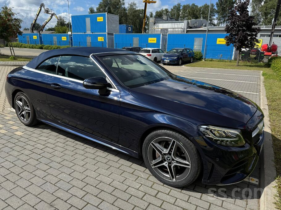 Mercedes Pārdod Mercedes Benz C200, kabrioletu. Valsts reģi